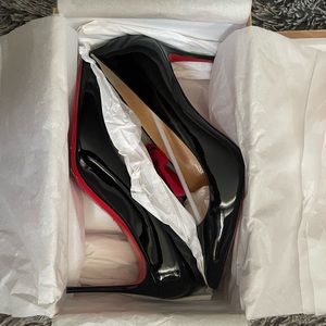 NEW IN BOX - Christian Louboutin So Kate Black Patent